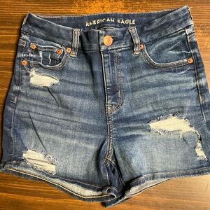 American Eagle Curvy MIDI Shorts Size 4